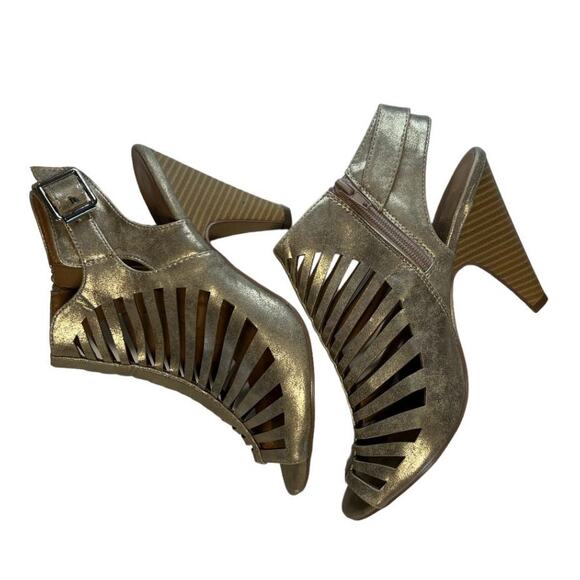 Heart in D Women's Metallic Gold Cage Heel Sandals Size 10 Sling Back Open Toe - Picture 9 of 14